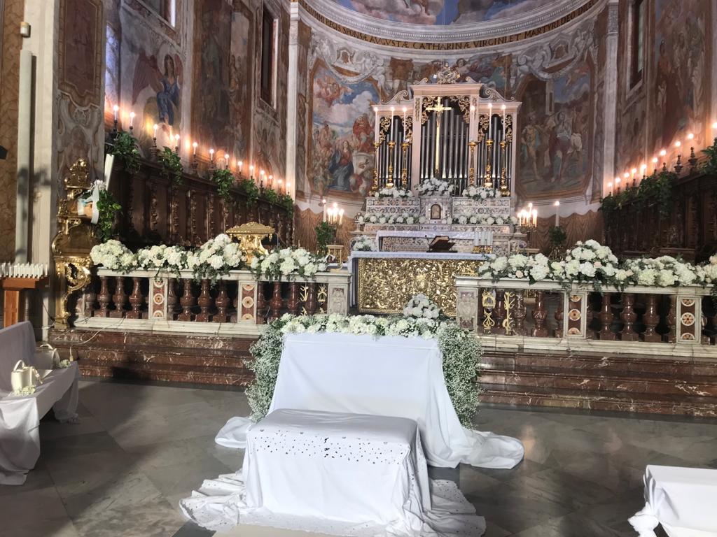 Addobbi floreali per matrimoni con Ciù Parisi Eventi